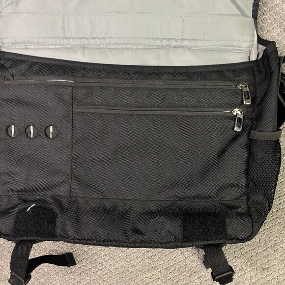 Nike Messenger Bag Black Departure Laptop Golf Crossbody Shoulder - Picture 13 of 16